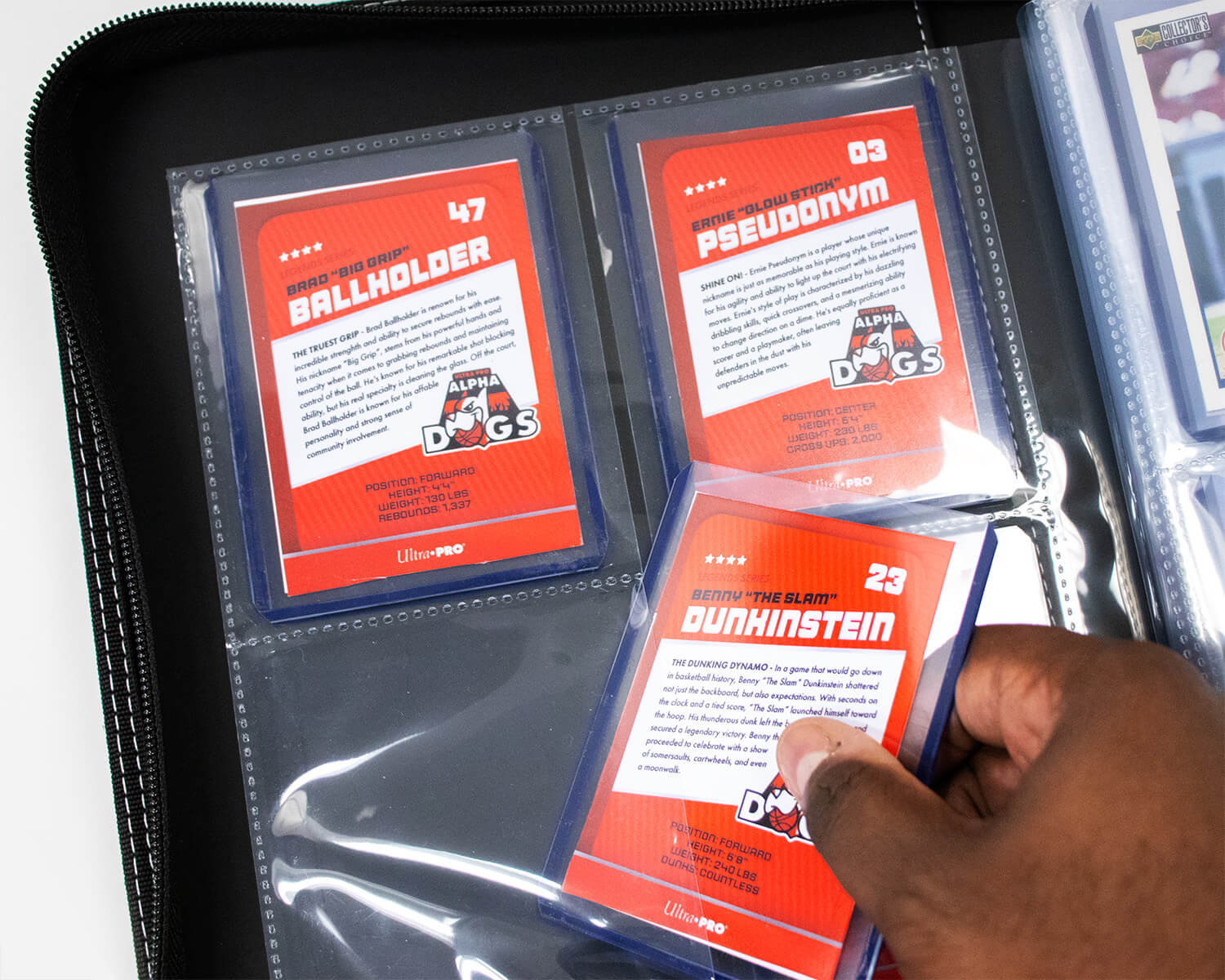 4-Pocket TOPLOADER® Zippered Premium PRO-BINDER® - Image 10